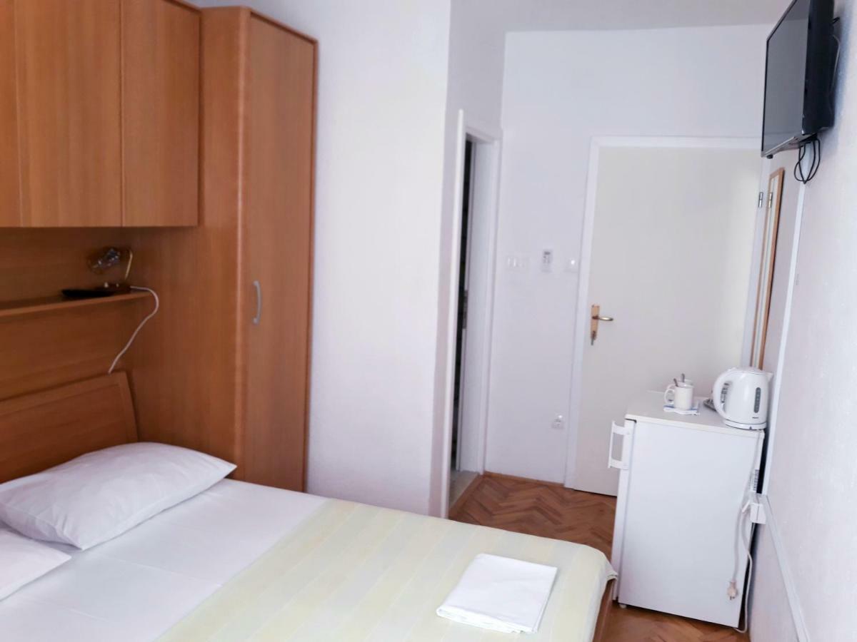 Apartmani I Soba Andrijasevic Makarska Dış mekan fotoğraf
